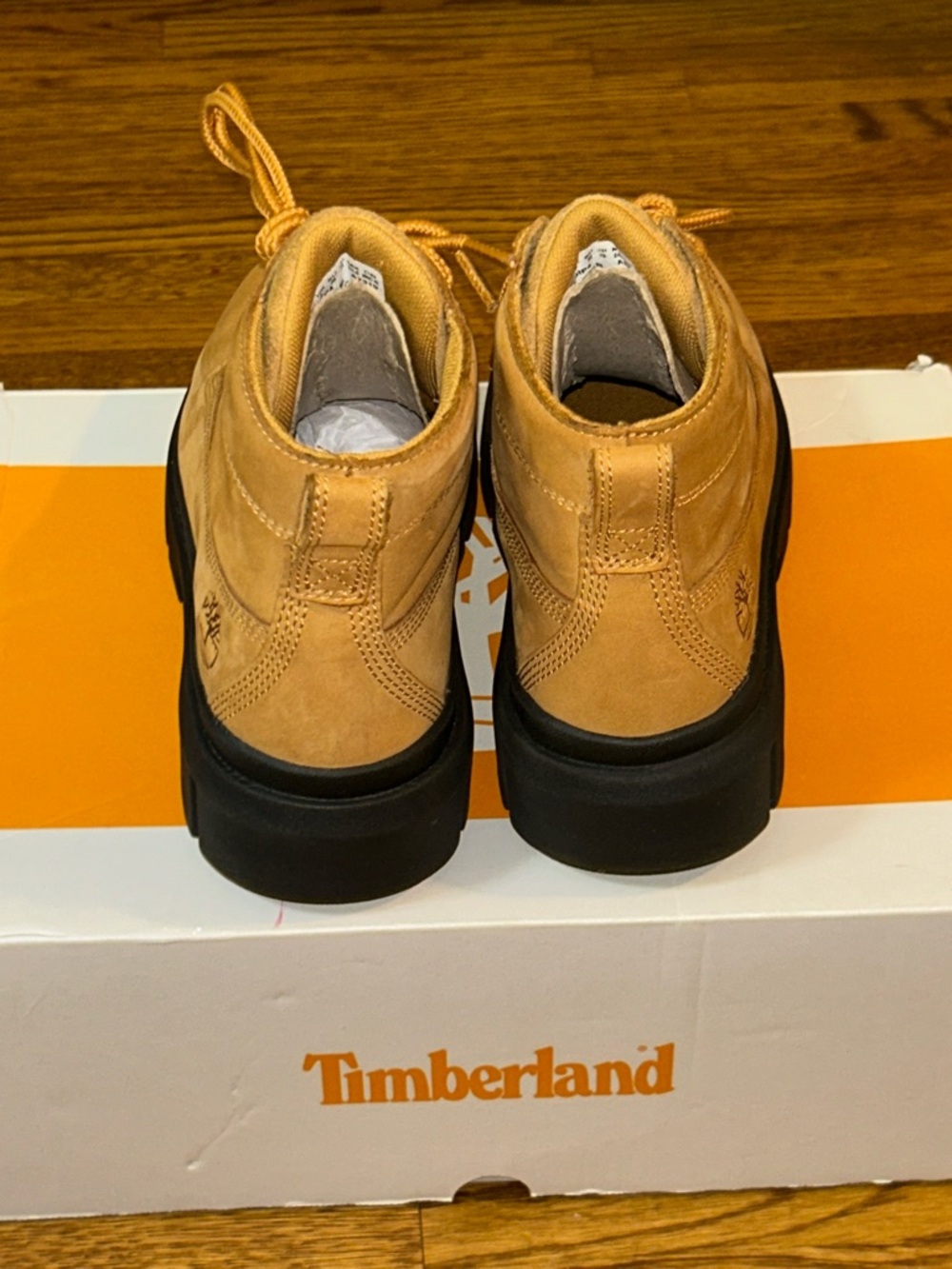 Stylish Women’s Timberland Boots - Picture 6 of 10